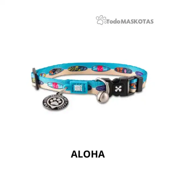 Collar inteligente para mascotas con diseño colorido y identificador.