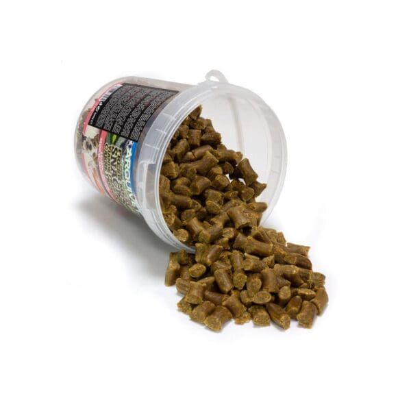 Cama de mascotas de comida para perros en trozos pequeños, ideal para perros de todas las edades.