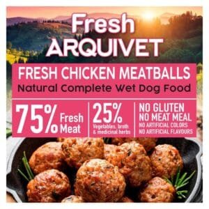 Fresh chicken meatballs, natural dog food, wet dog food special for pets.