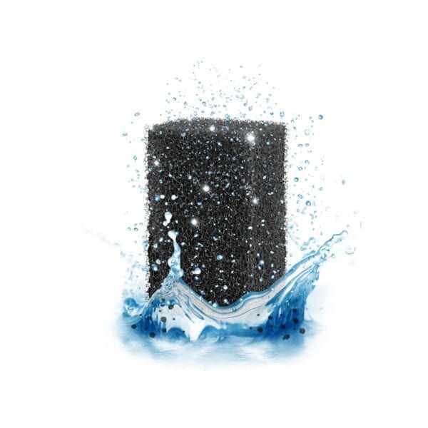 Brillo y agua en un cubo negro, efecto visual llamativo y moderno.