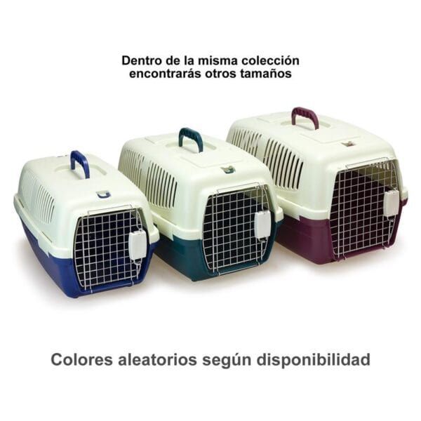 Contenedores de transporte para mascotas en diferentes colores.