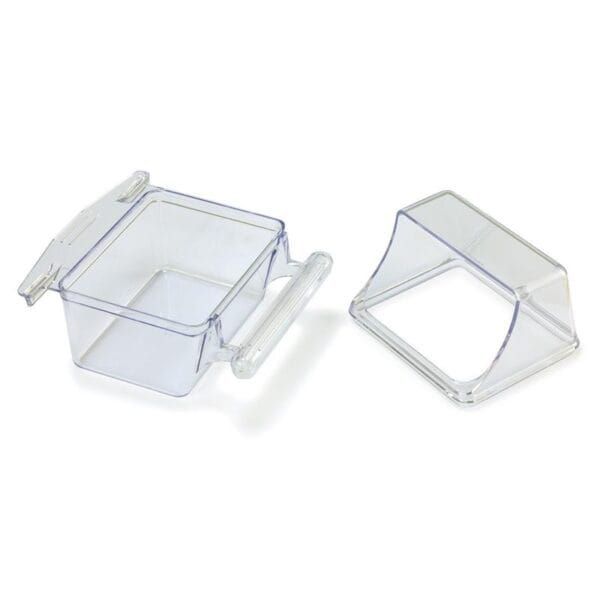 Recipiente de plástico transparente para almacenamiento y organización.