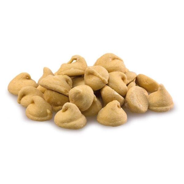 Miniaturas de frutos secos con cobertura de chocolate blanco.