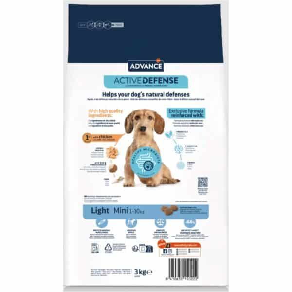 Alto texto: Comida para perros Advance Active Defense con pollo, fórmula reforzada para defensas naturales.
