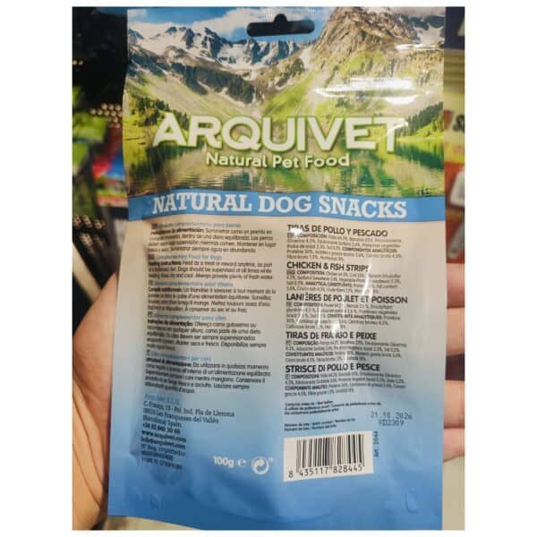 Arquet alimento natural para perros, snacks de pollo y pescado, ingredientes saludables y nutritivos para mascotas.