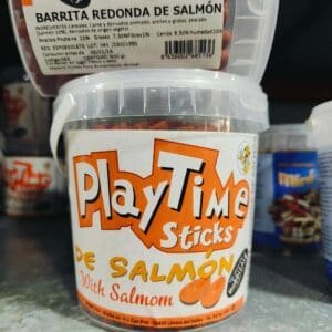 Barrita de salmón para mascotas, premio divertido y saludable para perros.