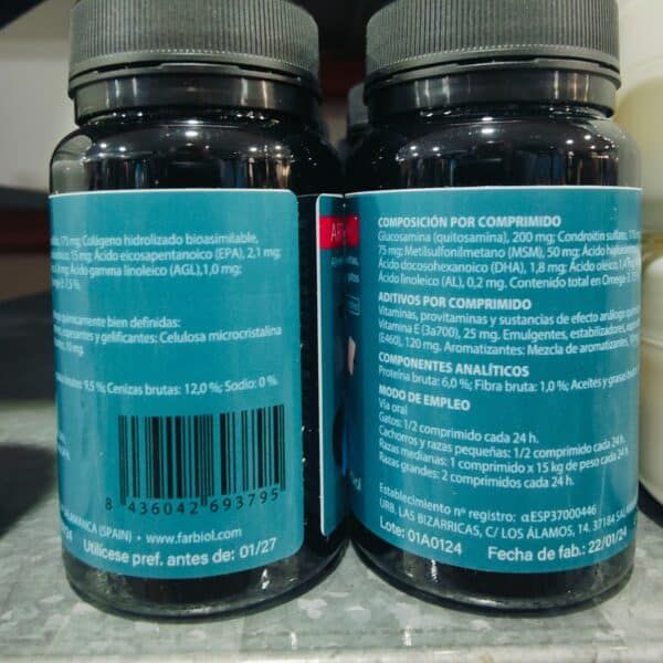 Tabletas de suplementos con ingredientes como colágeno y omega-3, en envases de 120 cápsulas.