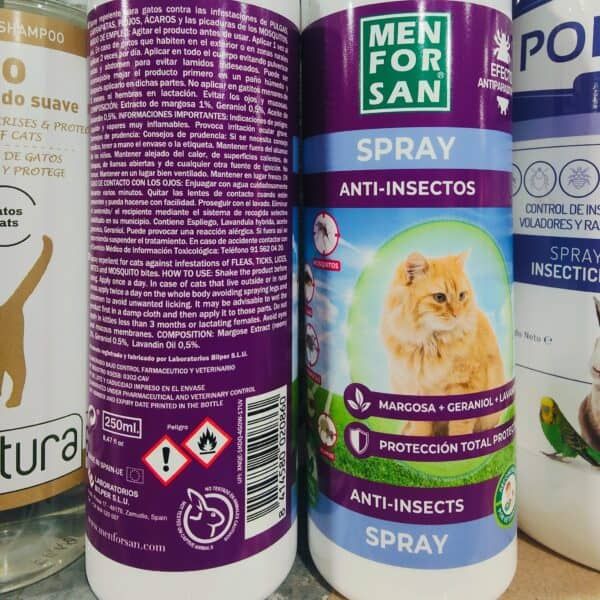 Insecticida para gatos anti-insectos, spray con geranio y lavanda, protección total en tiendas TodoMASKOTAS.