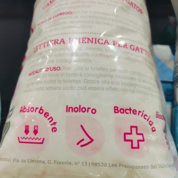 Toallitas higiénicas en paquete, limpieza portátil, productos biodegradables, protección y comodidad para mascotas.