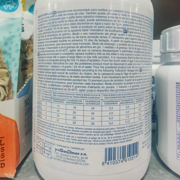 Tienda online mascota con leche para gatos, producto en polvo para lactancia de gatitos bebé.