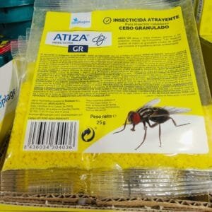 Insecticida atrayente granulado para control de moscas, 25 g, en tienda TodoMASKOTAS.