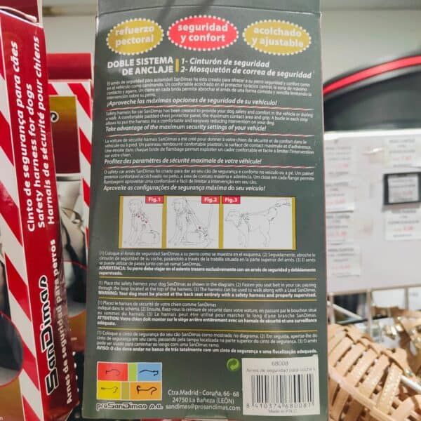 Seguridad para mascotas perro con arnés y correa, instrucciones y diagramas en caja.