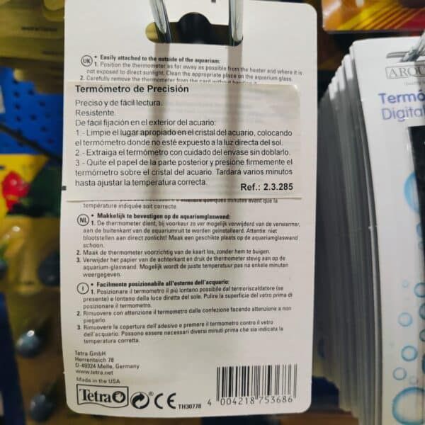 Termómetro de precisión para acuarios, lectura fácil y resistente. Ideal para mantener la temperatura correcta en acuarios de agua dulce y salada.