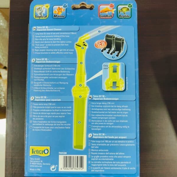 Tetra GC 30 Sifón aspirador para acuarios y terrarios, diseño compacto y fácil de usar.