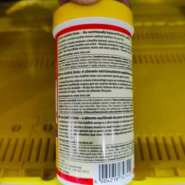 Goldfish sticks alimento para peces tropicales y de agua dulce, nutrición equilibrada, refuerzan sistema inmunológico, colores vibrantes, marca Tetra.