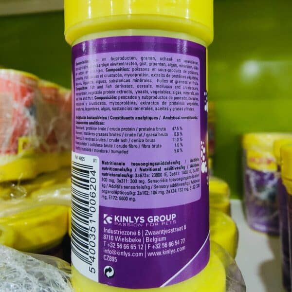 Proteínas vegetales en pienso para mascotas, ingredientes de alta calidad y nutrición balanceada para perros y gatos.