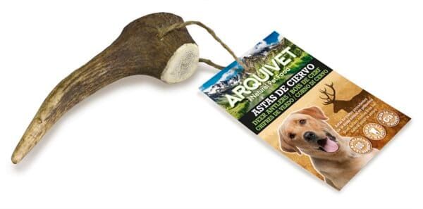 Restaurante de comida para perros con sabor a ciervo y gane especial para mascotas robustas y activas.