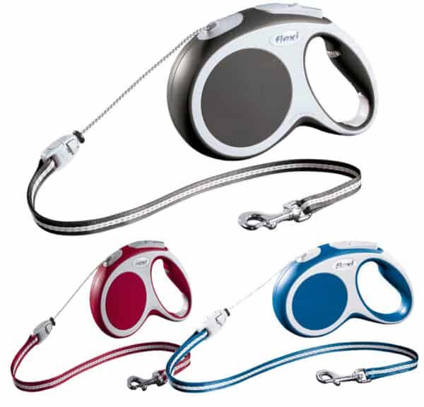 Cinta de perro retráctil con arnés ajustable y correa extendible, ideal para paseos seguros y cómodos.