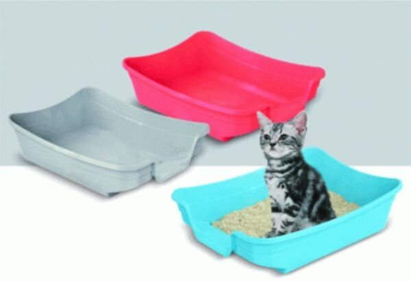Vasos higiénicos para gatos en colores gris, rosa y azul, ideales como baño y arena para felinos.