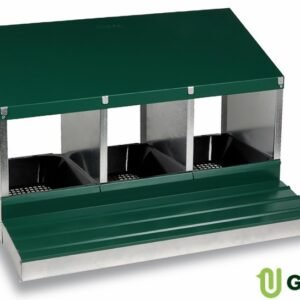 Balcón para mascotas con techo y compartimentos de almacenamiento.