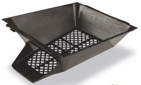 Recipiente de plástico negro para alimentos o transporte de productos.