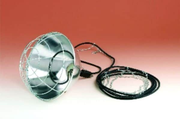 Rejilla de protección para estetoscopio en tonos plateados y negros, ideal para profesionales de la salud y médicos.