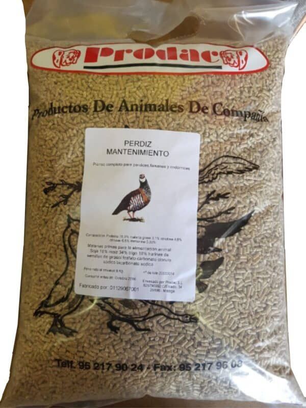 Alimento para perdiz, pienso completo para aves salvajes y de presa.