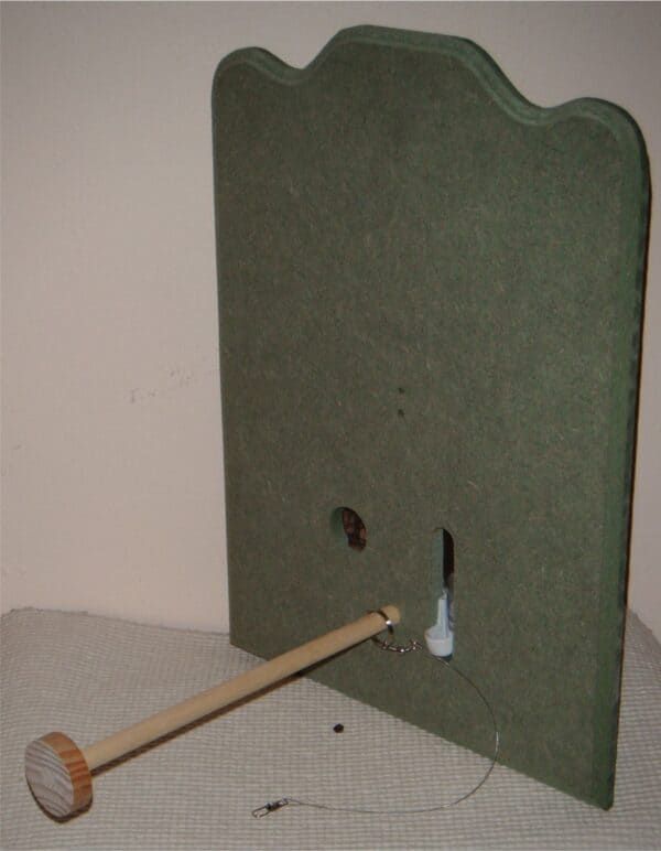 Pizarra para juegos de gato con palo y bola, para entrenamiento y diversión de mascotas.