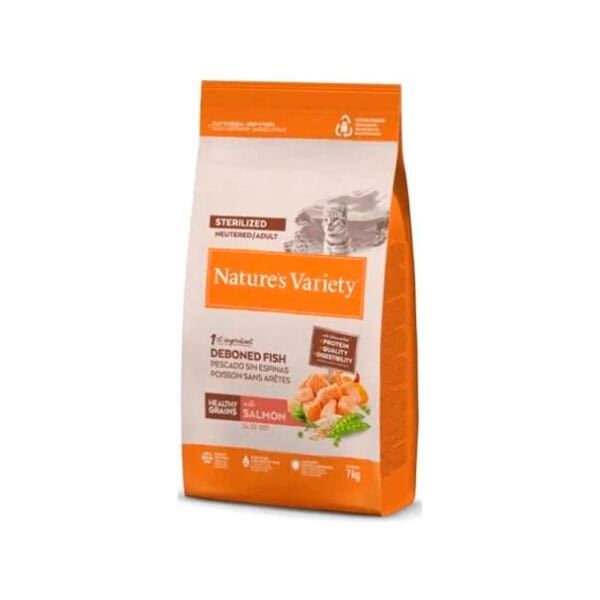 Alimento seco para mascotas con pescado, 7 kg.