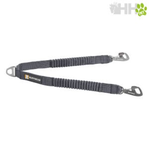 Correa de perro ajustable con ganchos de acero y nylon resistente para mascotas.