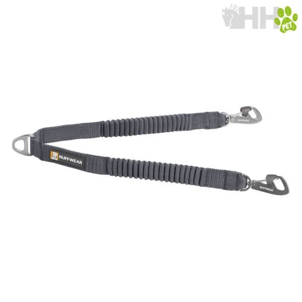 Correa de perro ajustable con ganchos de acero y nylon resistente para mascotas.