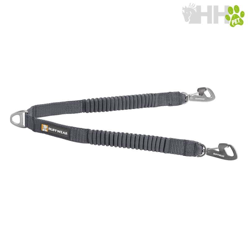 Correa de perro ajustable con ganchos de acero y nylon resistente para mascotas.