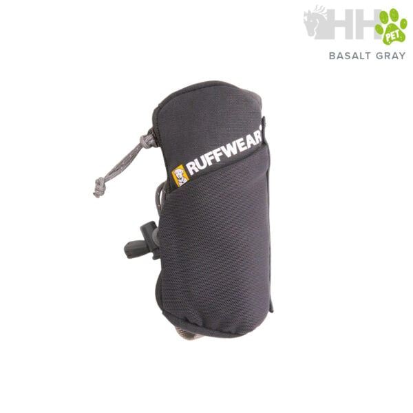 Alto texto: Mochila pequeña para mascotas Ruffwear Basalt Gray, transporte cómodo y seguro.