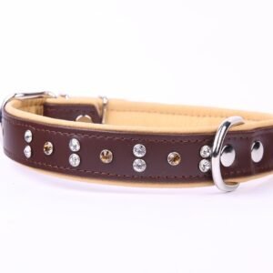 Correa para perro de piel con cristales y hebilla metálica de 56 cm. Elegante collar de lujo para mascotas, resistente y decorativo.
