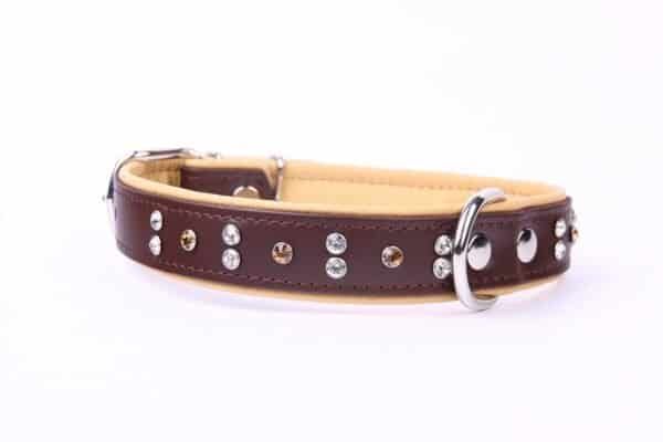 Collar de piel para perros con cristales y hebilla metálica, 56 cm de longitud y estilo lujoso.