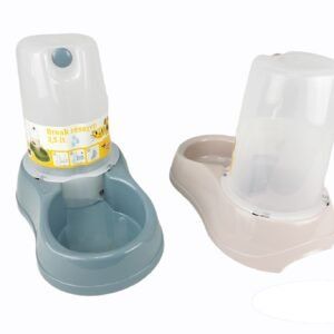 Bebedero automático de 3.5 litros para mascotas, ideal para mantener hidratados a perros y gatos en casa o exteriores.