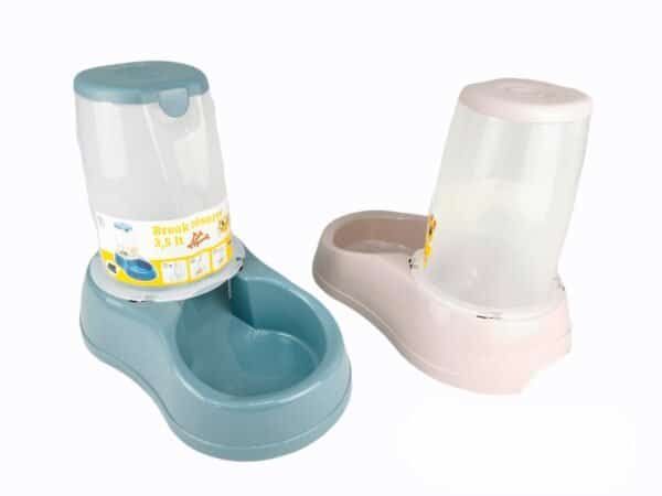 Comedero para mascotas con capacidad de 3,5 litros, ideal para perros y gatos, resistente y fácil de limpiar.