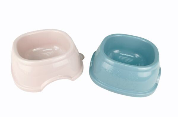 Plato para perros o gatos, resistente y fácil de limpiar.