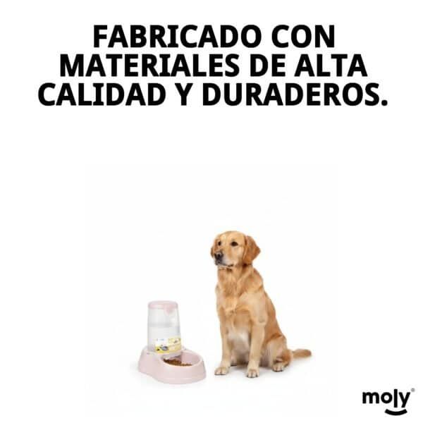 Comedero canino con capacidad de 1.5 litros, fabricado con materiales resistentes y duraderos.