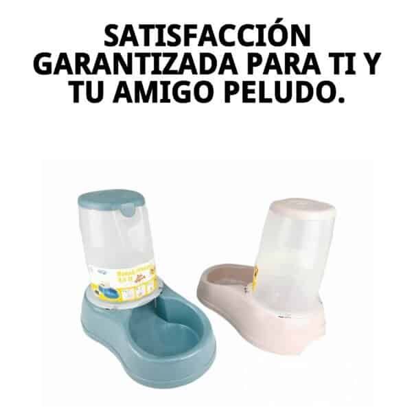Comedero para perros con capacidad de 3,5 litros, resistente y fácil de limpiar. Ideal para mantener a tu peludo bien alimentado.