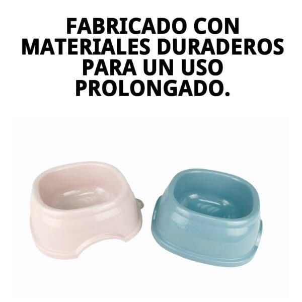 Compacto comedero para mascotas, duradero y fácil de limpiar. Ideal para alimentacion prolongada.