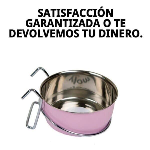 Recipiente multifuncional para mascotas con ganchos, acero inoxidable y diseño práctico.