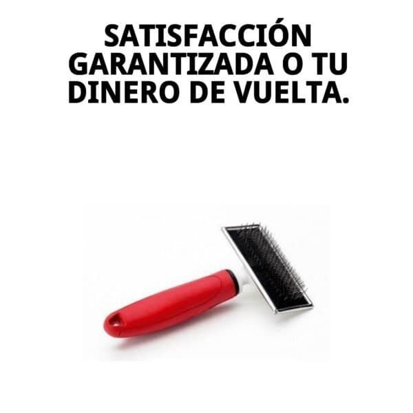 Cepillo profesional para eliminar enredos en perros y gatos, ideal para peinados suaves y sin dolor.